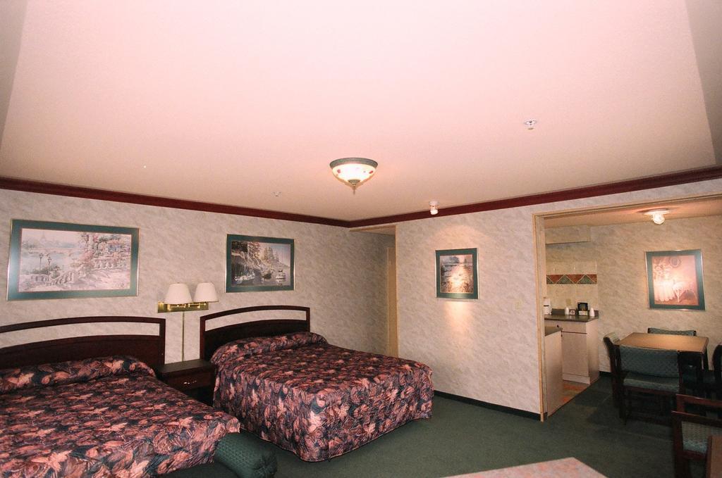 Robsonstrasse Hotel & Suites Vancouver Bilik gambar
