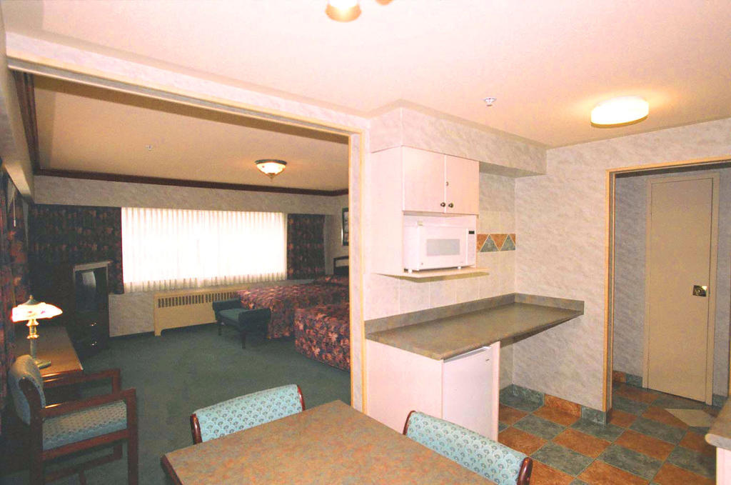 Robsonstrasse Hotel & Suites Vancouver Bilik gambar
