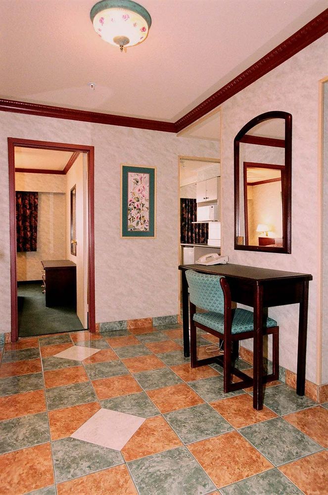Robsonstrasse Hotel & Suites Vancouver Bilik gambar